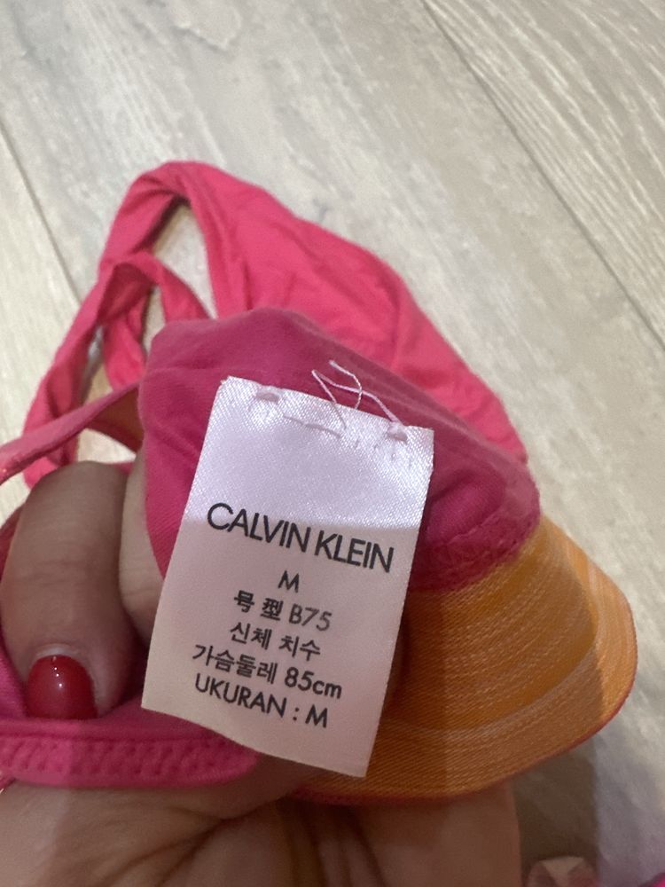 Strój Calvin Klein góra rozmiar M dół rozmiar s