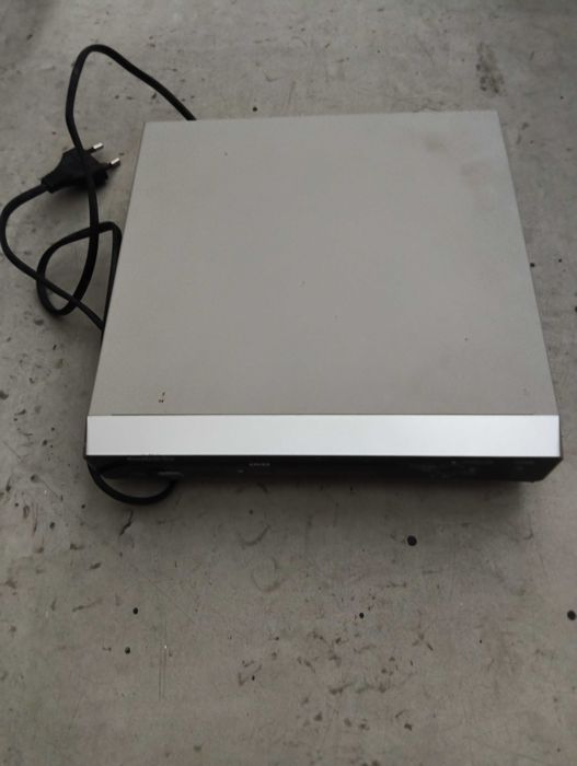 Leitor de DVD usado em bom estado