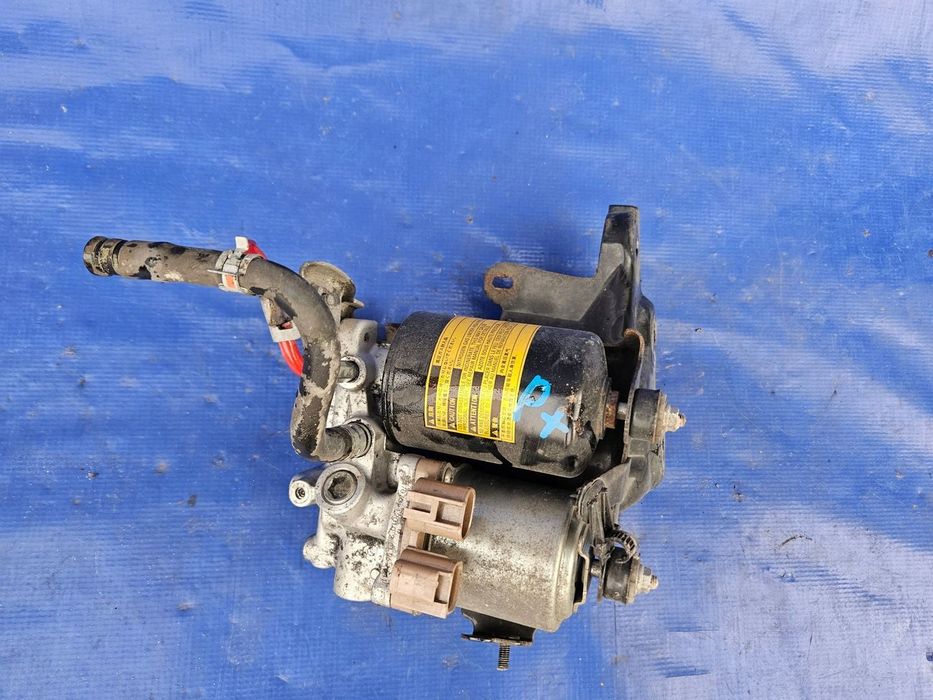 Toyota AURIS II 12-18 PRIUS LEXUS CT banki pompy akumulator 47070-12010