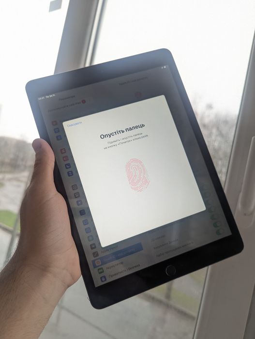 iPad 7 128gb чистий айклауд