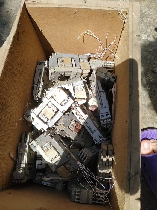 Электромагнитные молоточки радіо деталі