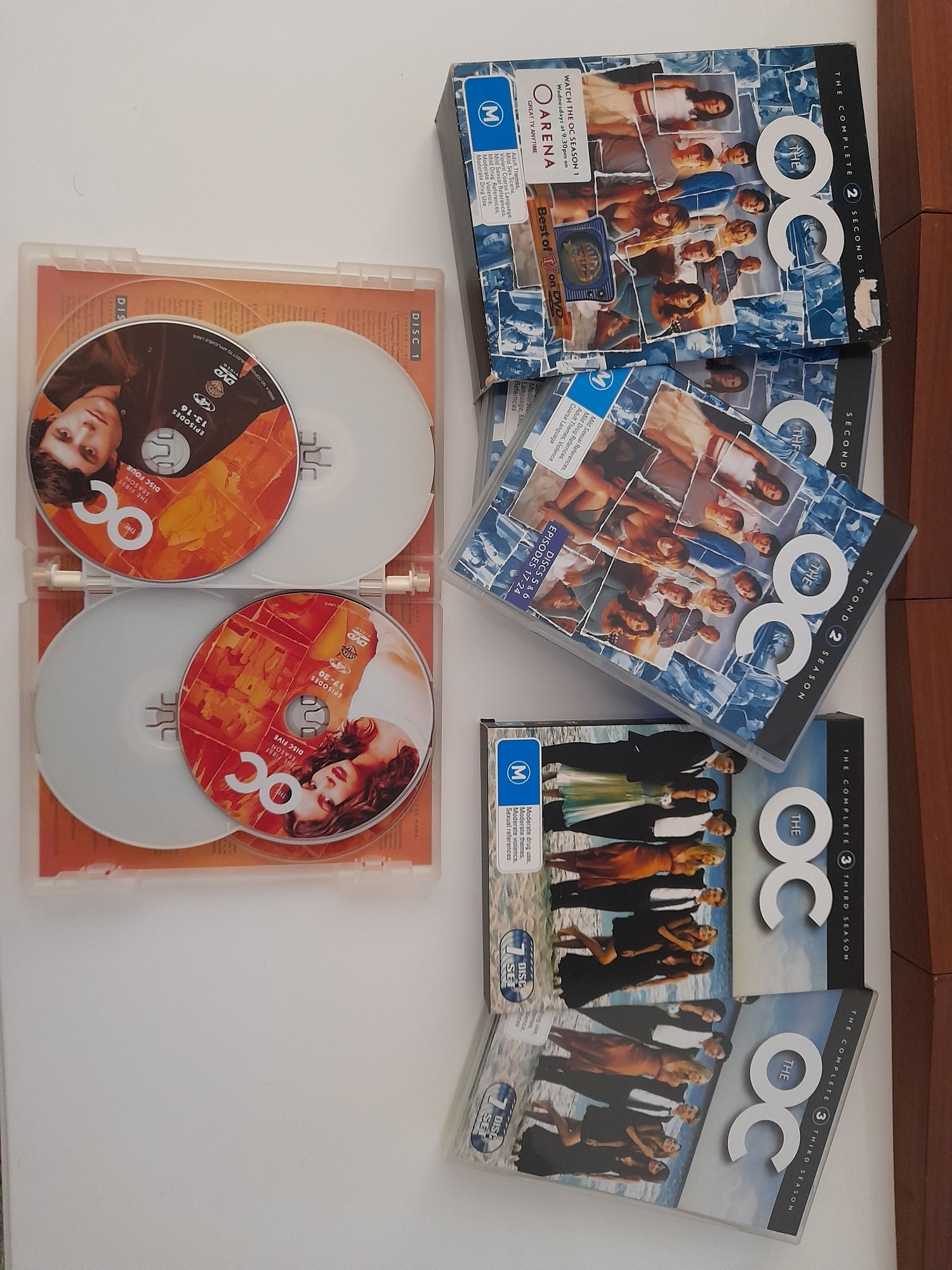 The OC "Na Terra dos Ricos" - 3 Épocas Completas em DVD