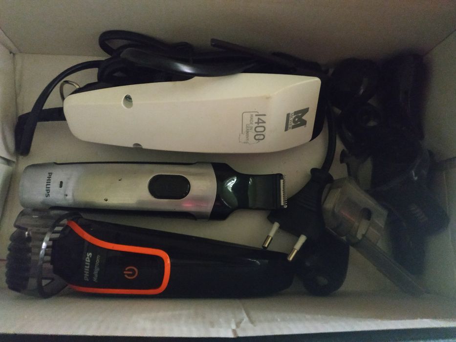 Універсальна машинка не робоча