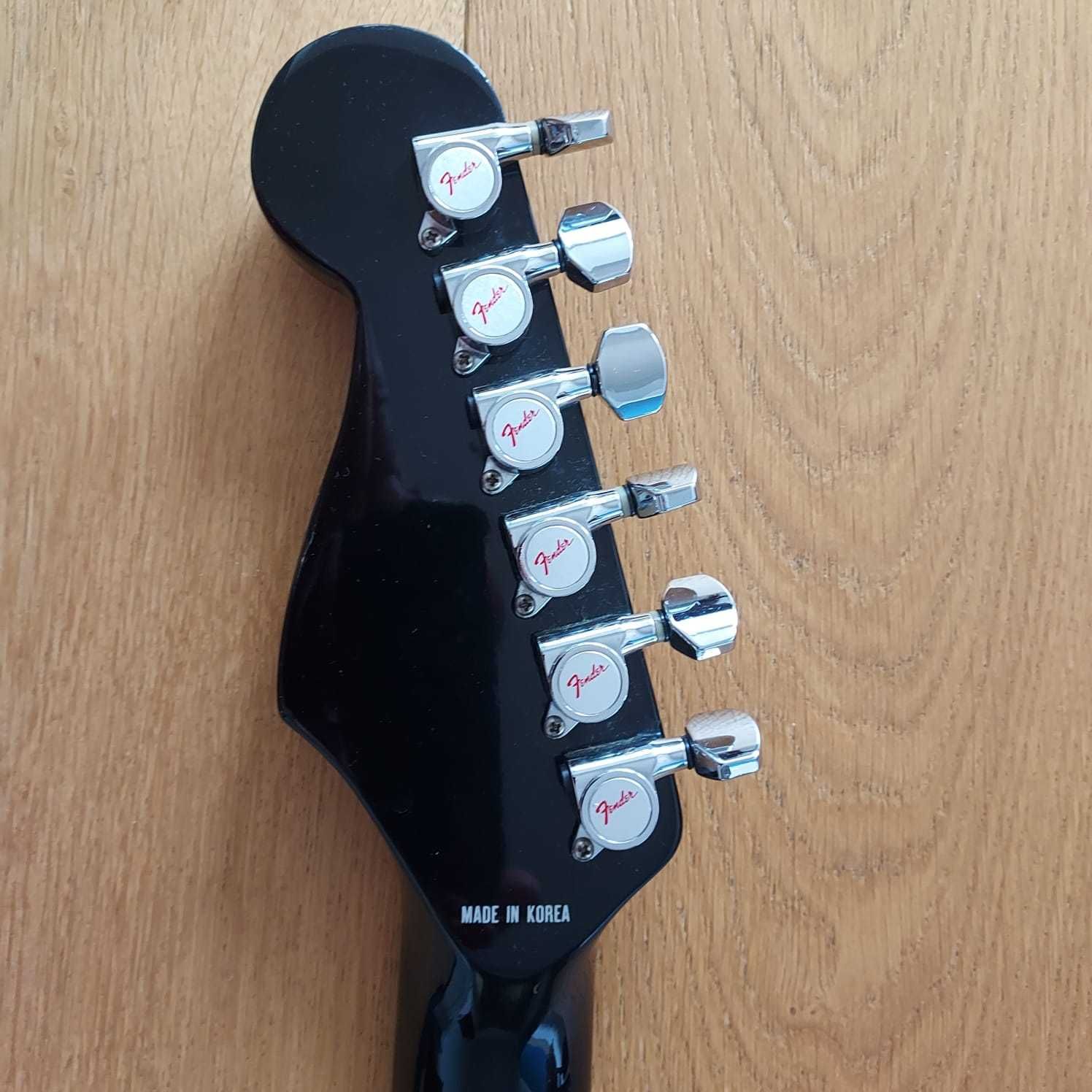 Guitarra Fender Modelo La Brea com capa