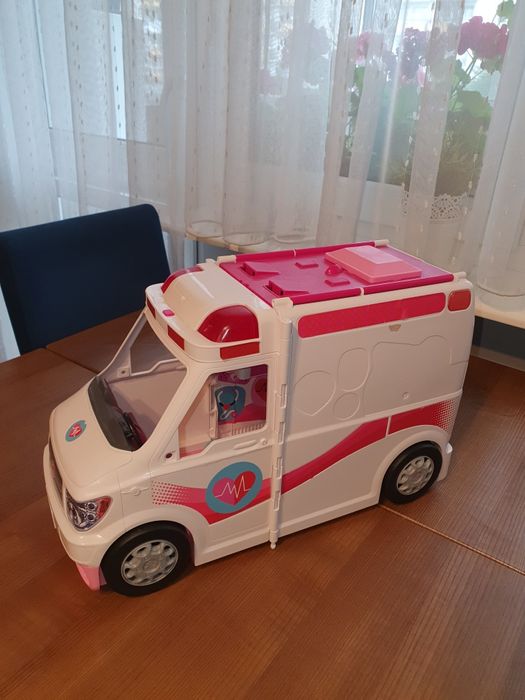 Karetka barbie używana