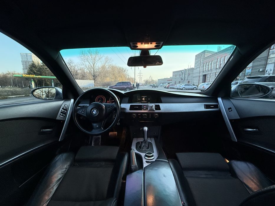 BMW E60 3.0 Бензин 2005 г