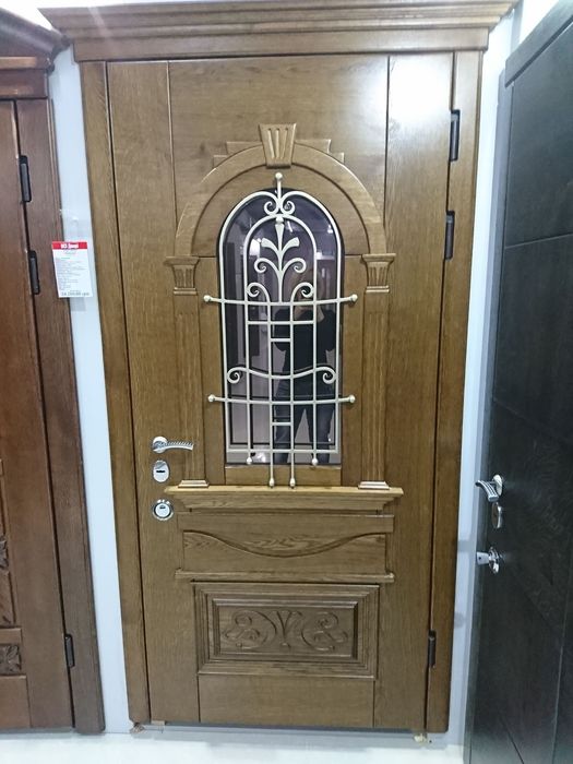 Дубовые входные двери.Дуб Массив.