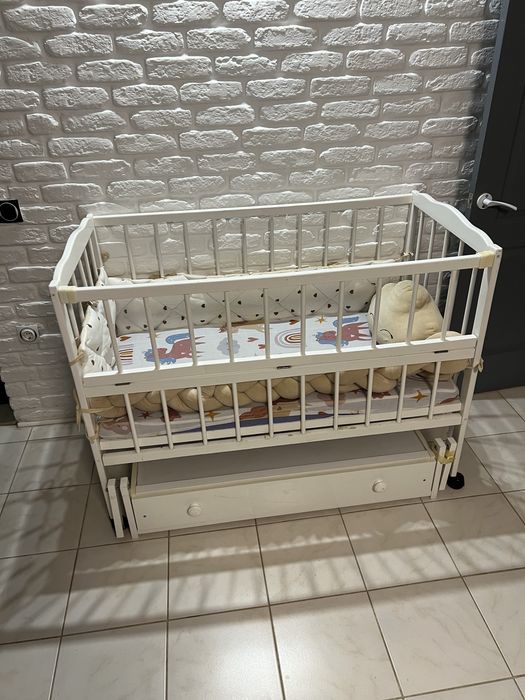 Продам дитяче ліжко+матрас