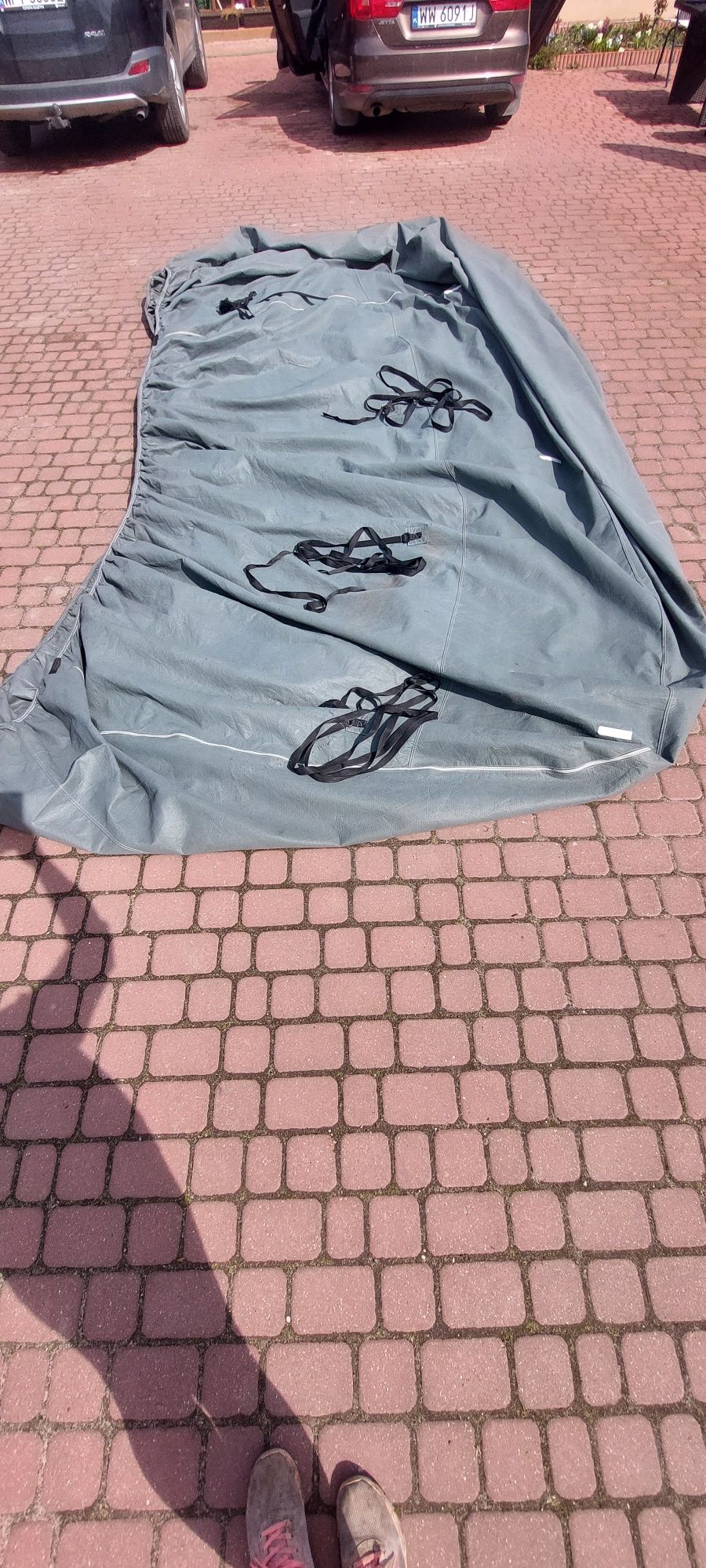 Pokrowiec , plandeka na przyczepe kempingową