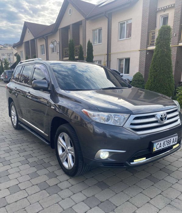 Продам Toyota Highlander 2013