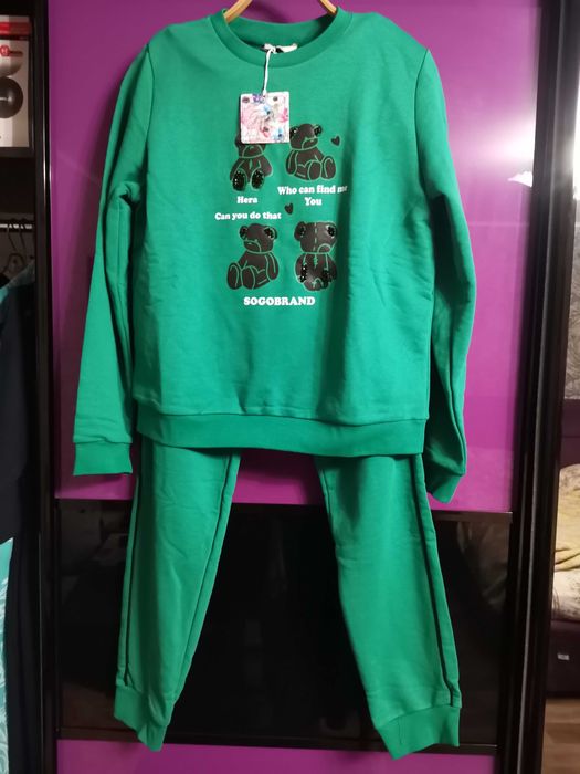 Жіночий костюм 2 нітки, новий Sogo