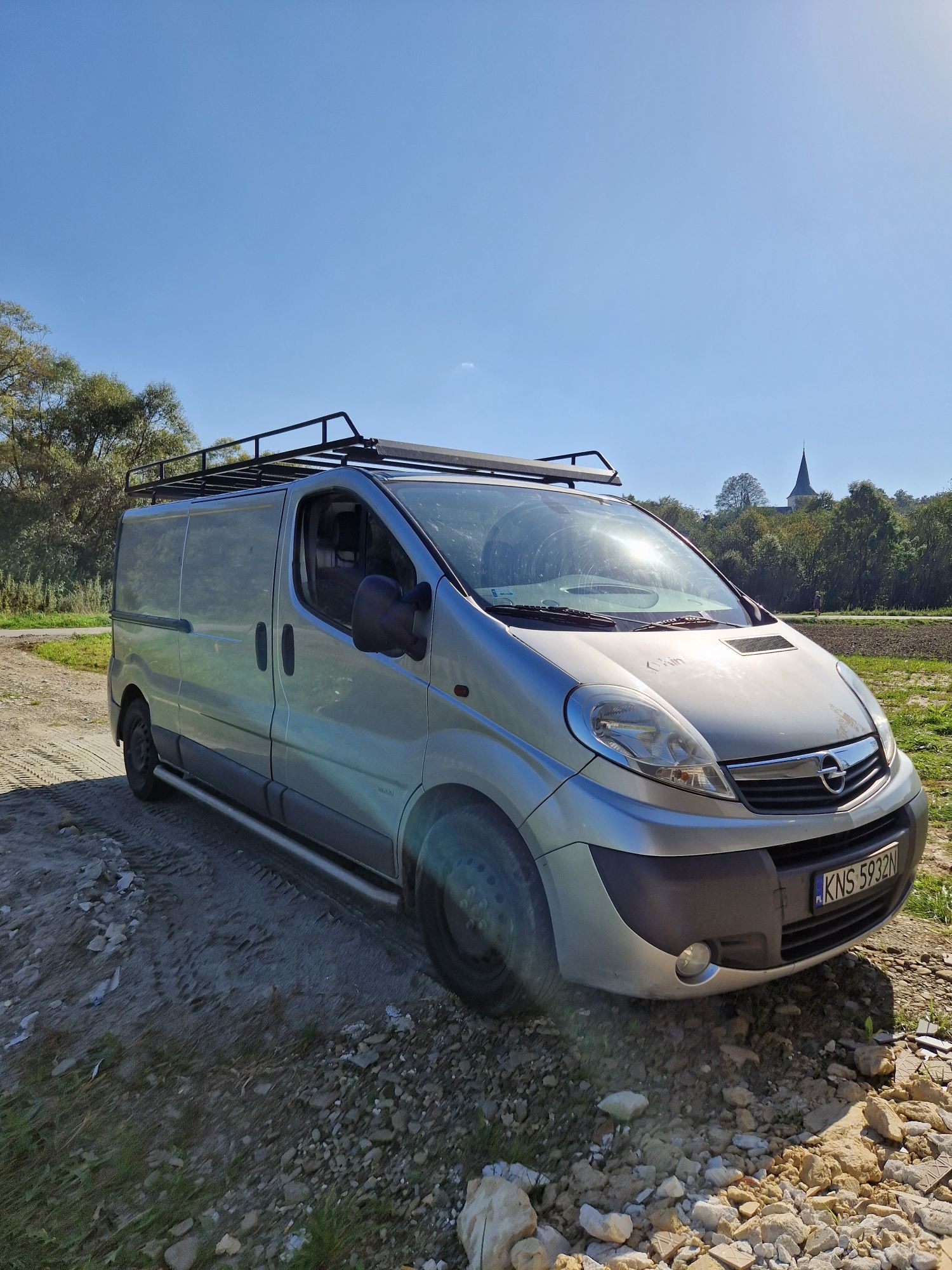 Opel Vivaro 2x drzwi VAT-1 Hak L2h1 pierwszy właściciel w kraju