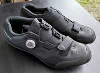 Nowe buty SPD Shimano SH-ME502 w rozm 47 z defektem