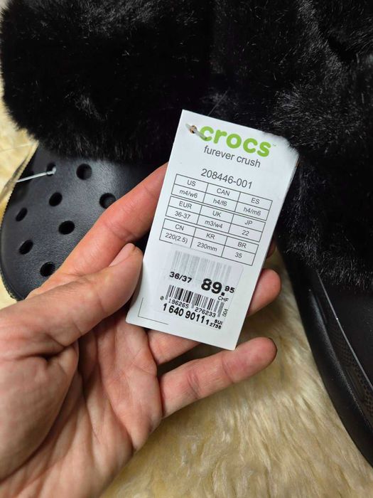 Зимові Crocs Furever Crush