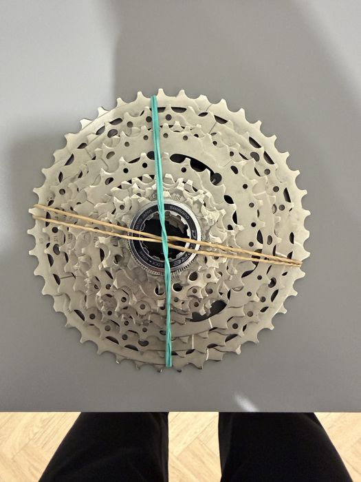 Kaseta 11rz Shimano Deore 11-42 zdjeta z trenazera