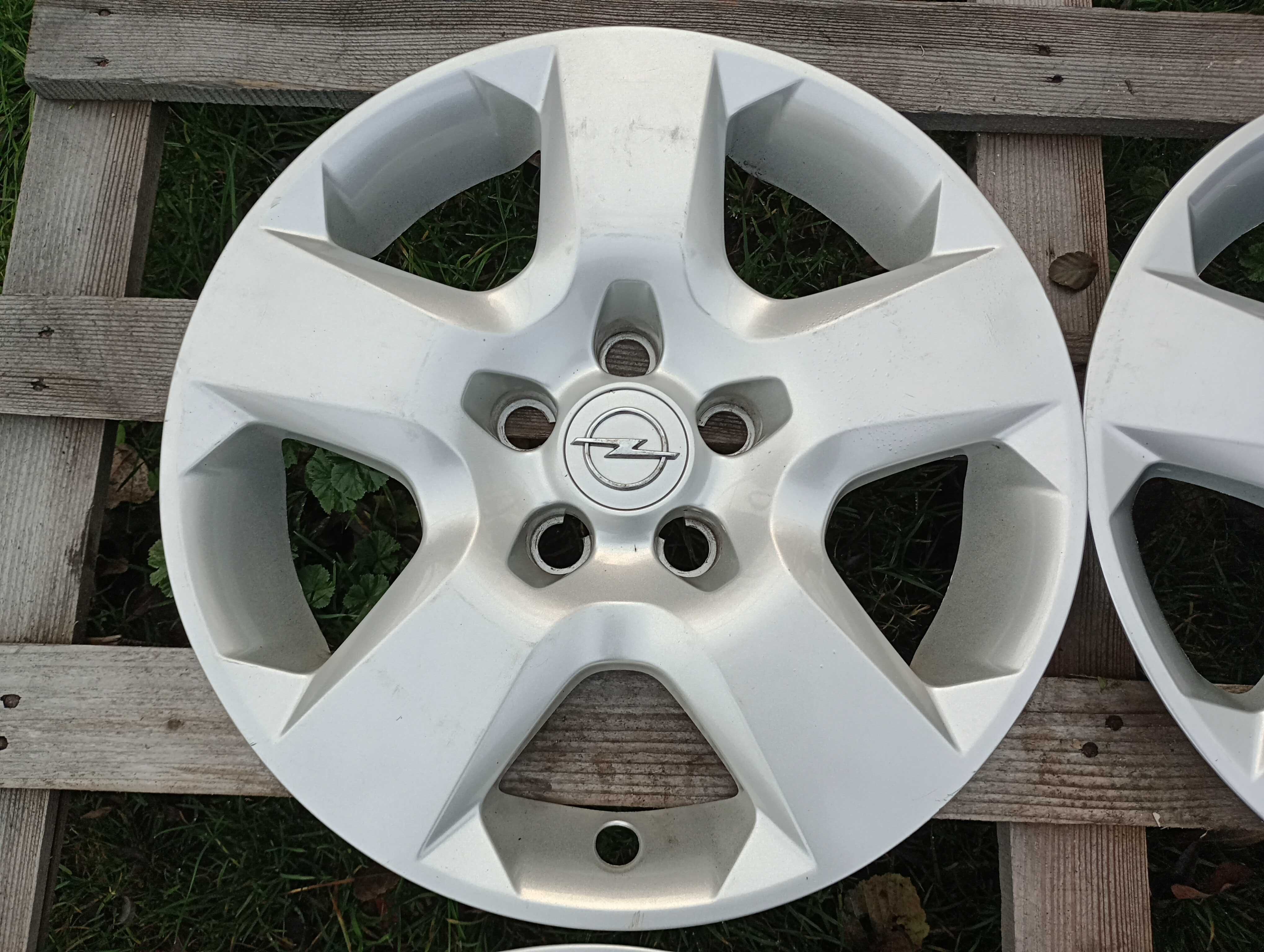 Kołpaki STRUKTURALNE 16 cali OPEL Astra Zafira Vectra Insignia