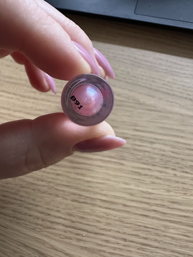 Too Faced błyszczyk powiększający usta