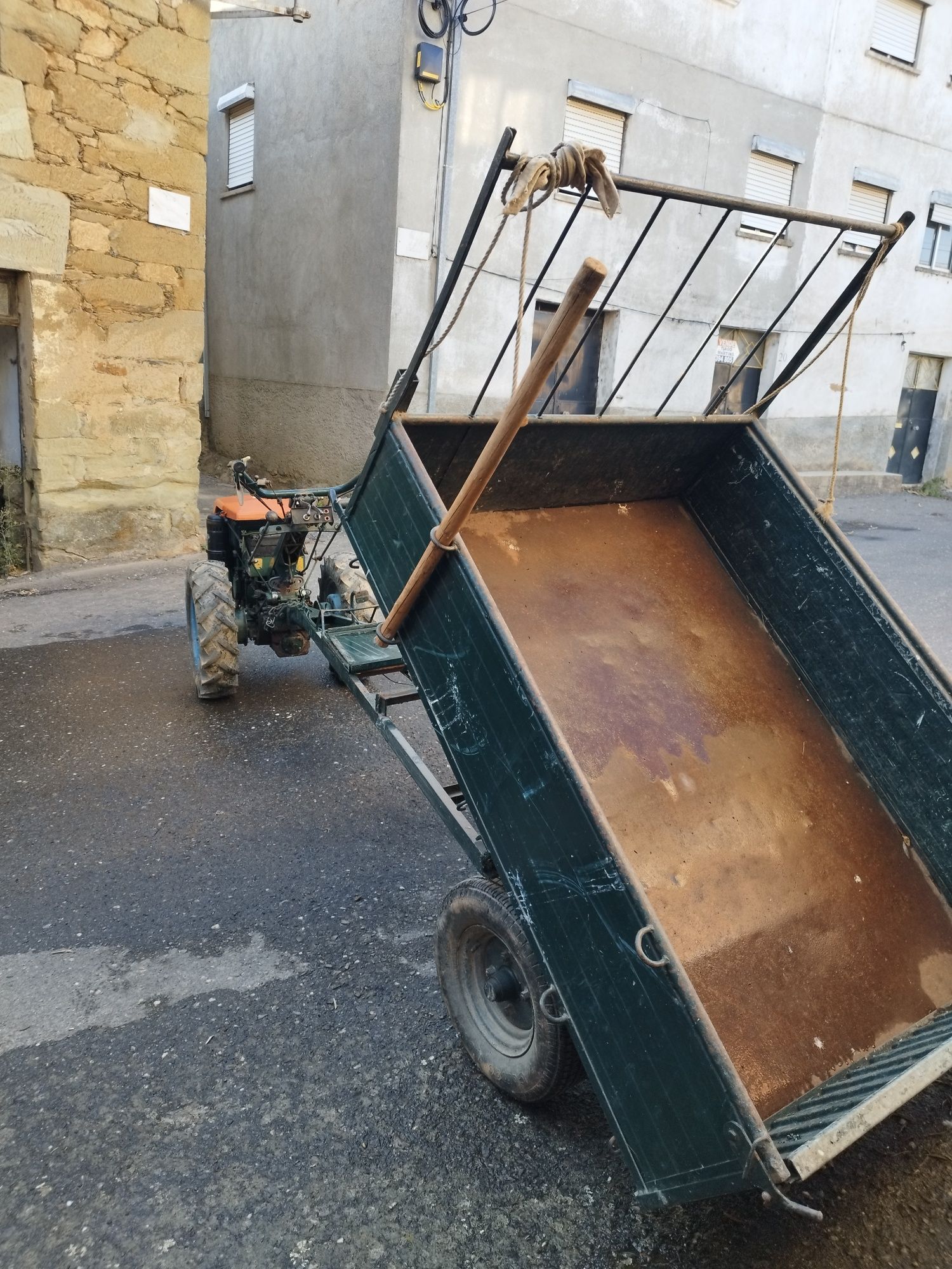 Trator/Motocultivador Goldoni 18cv