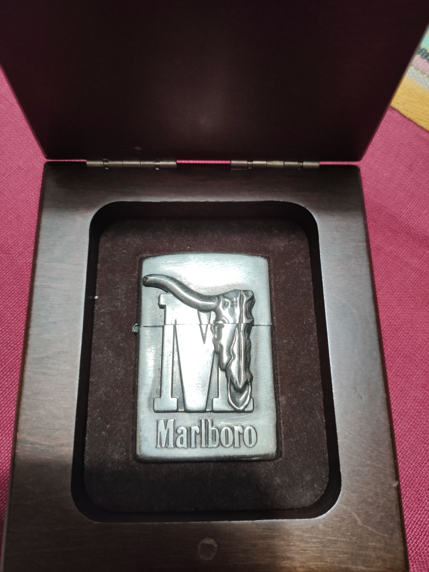 Isqueiro Zippo Marlboro