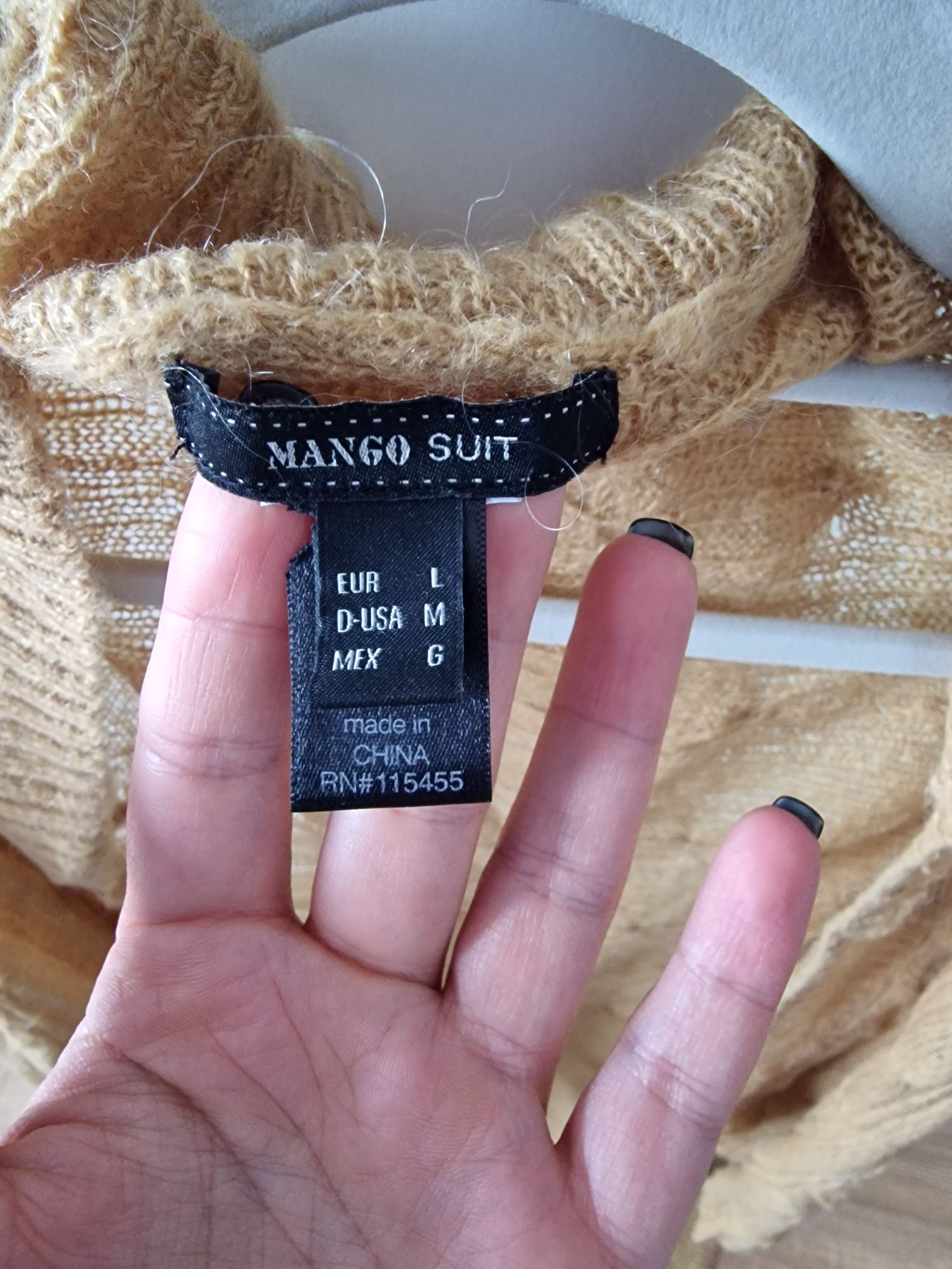 Swetr mango w warkocze