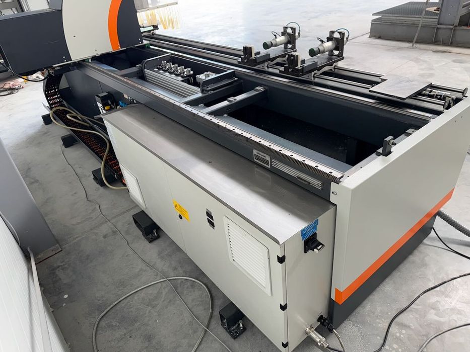 CNC Elumatec SBZ122/33 centrum obrobcze do profili, rok 2014