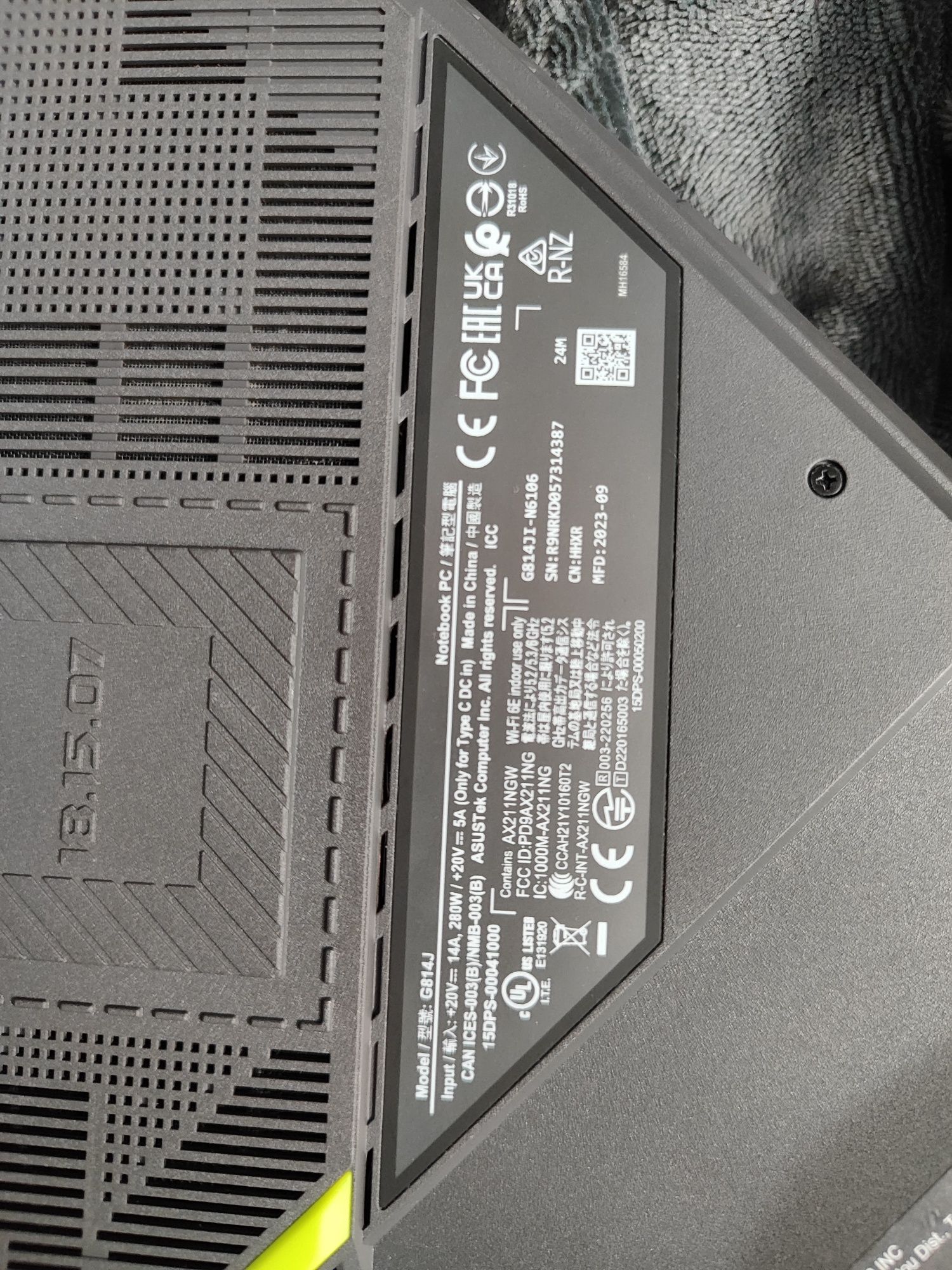 Laptop gamingowy ASUS ROG Strix G18 18"