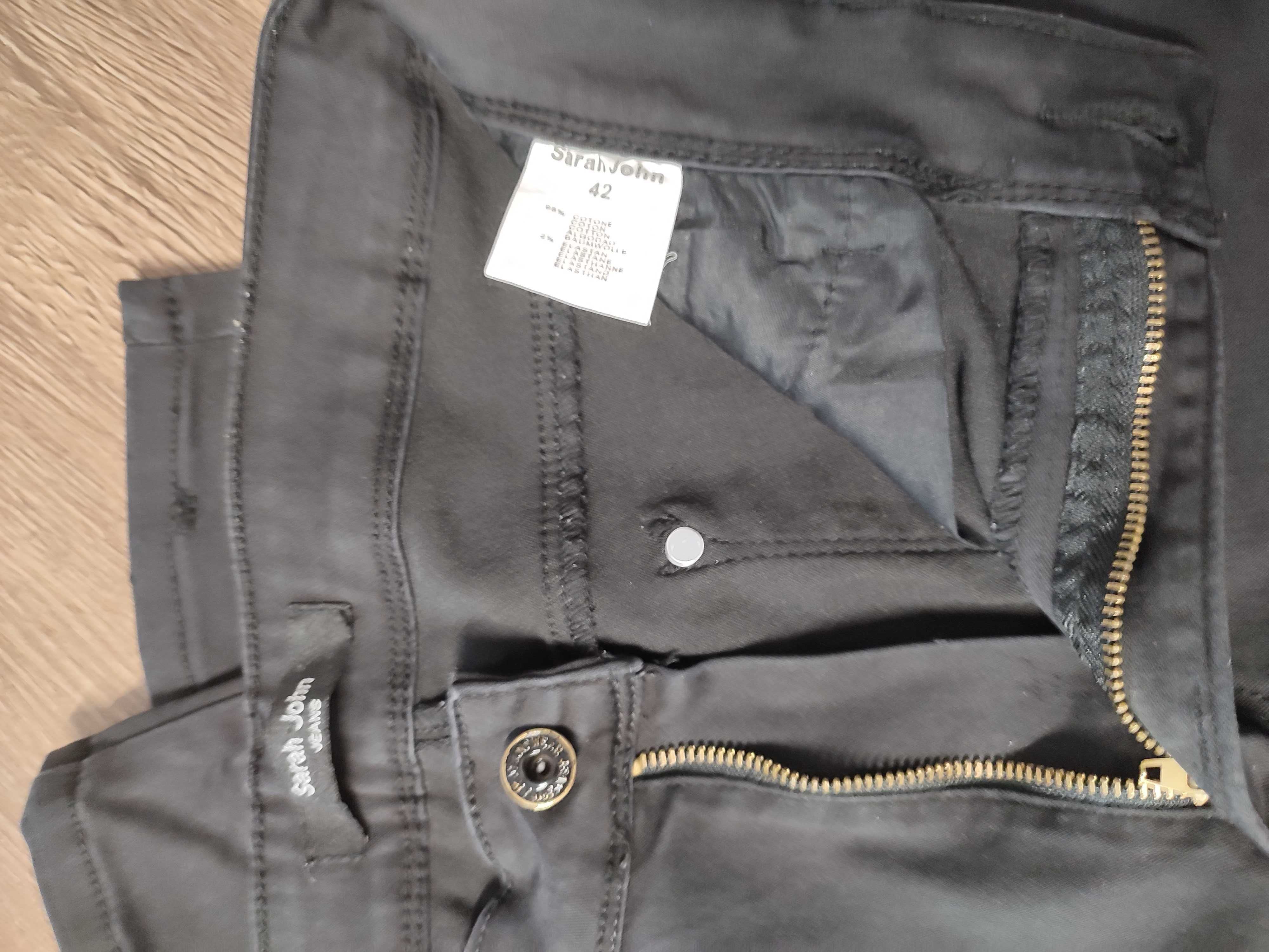 Calças Homem "Sarah Jones" * 5€ / com marcas de uso