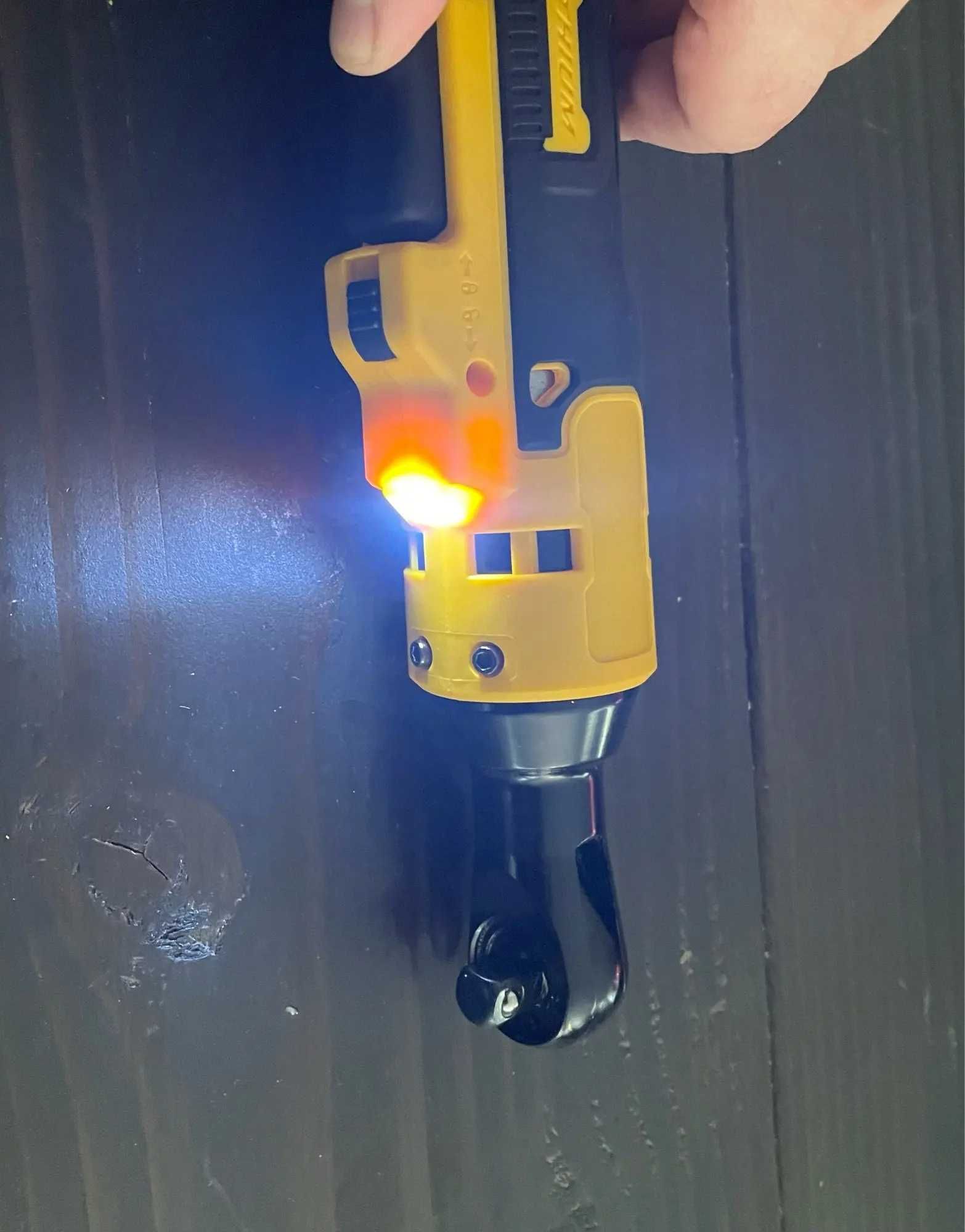 Elektryczny klucz grzechotkowy 3/8” - Pasuje do baterii DEWALT 18V