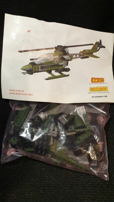 Klocki COBI Działo bojowe i helikopter