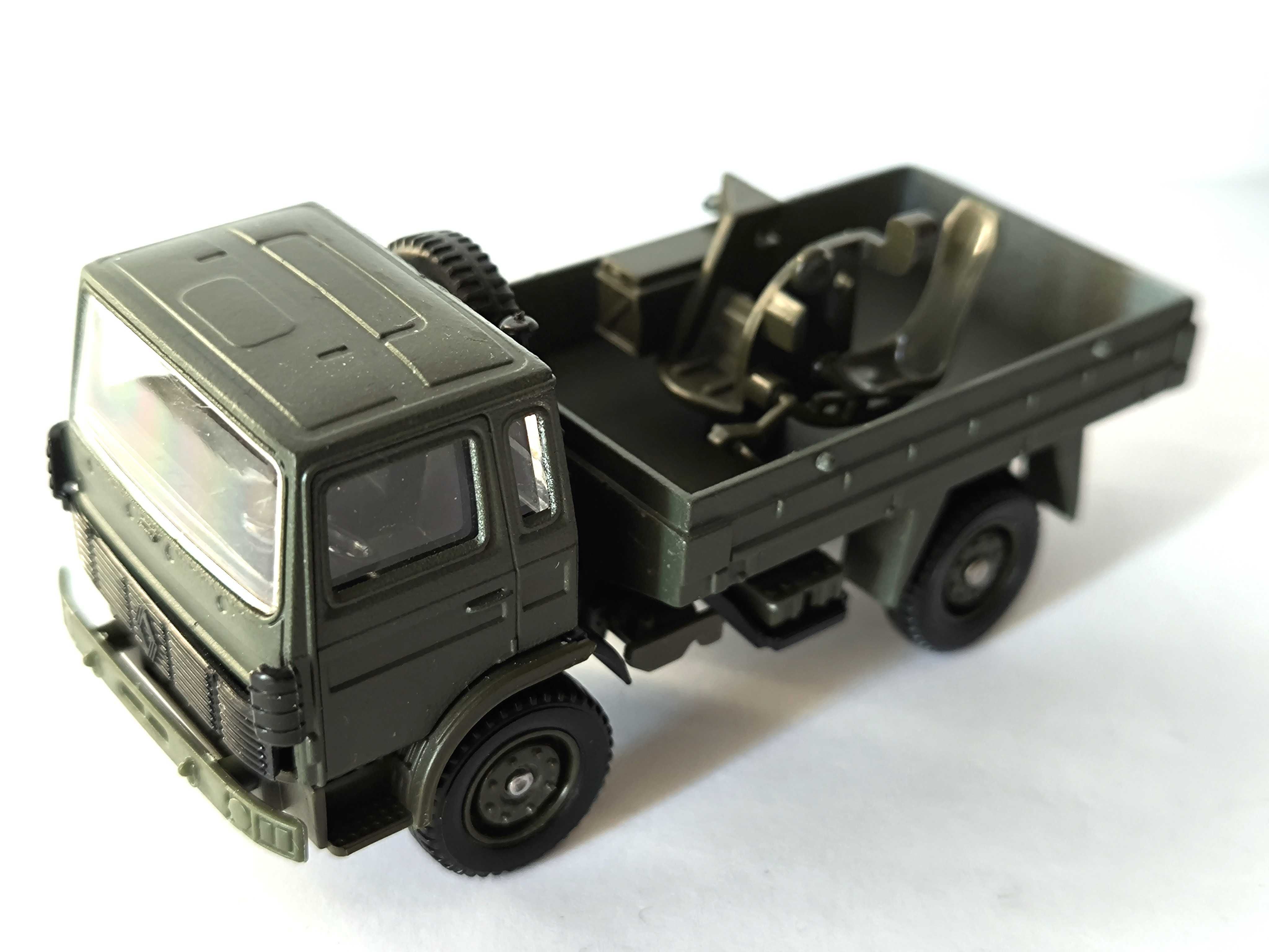 SOLIDO Camião Renault 1/50 e Tanque AMX 30T BRENUS 1/55 - Militar