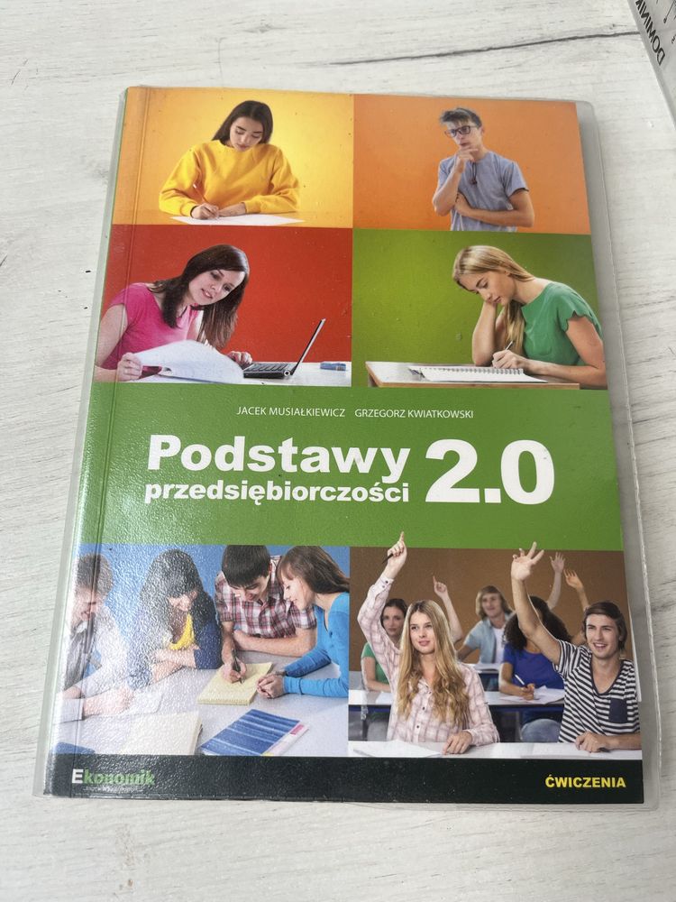 Podrecznik dla klasy 2 i 3 liceum technikum do POPRZU