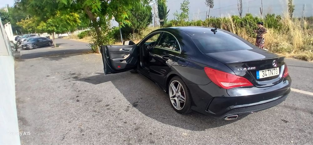 MERCEDES-BENZ CLA 220CDI AMG 170cv “Full extras”