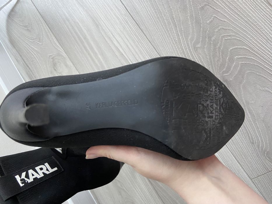 Botki na szpilce Karl Lagerfeld