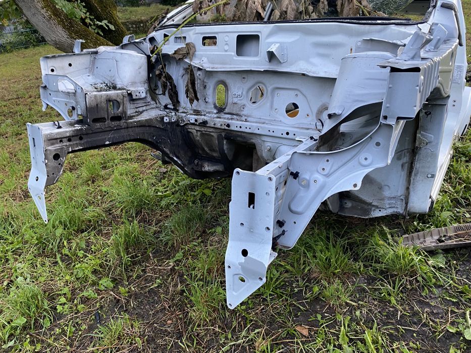 Кузов кашкай  нісан 2010 чвертка поріг стойка Кашкай