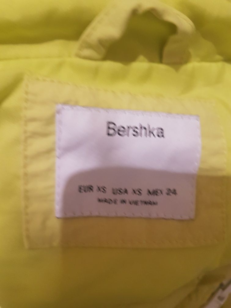 Анорак Bershka жіночий