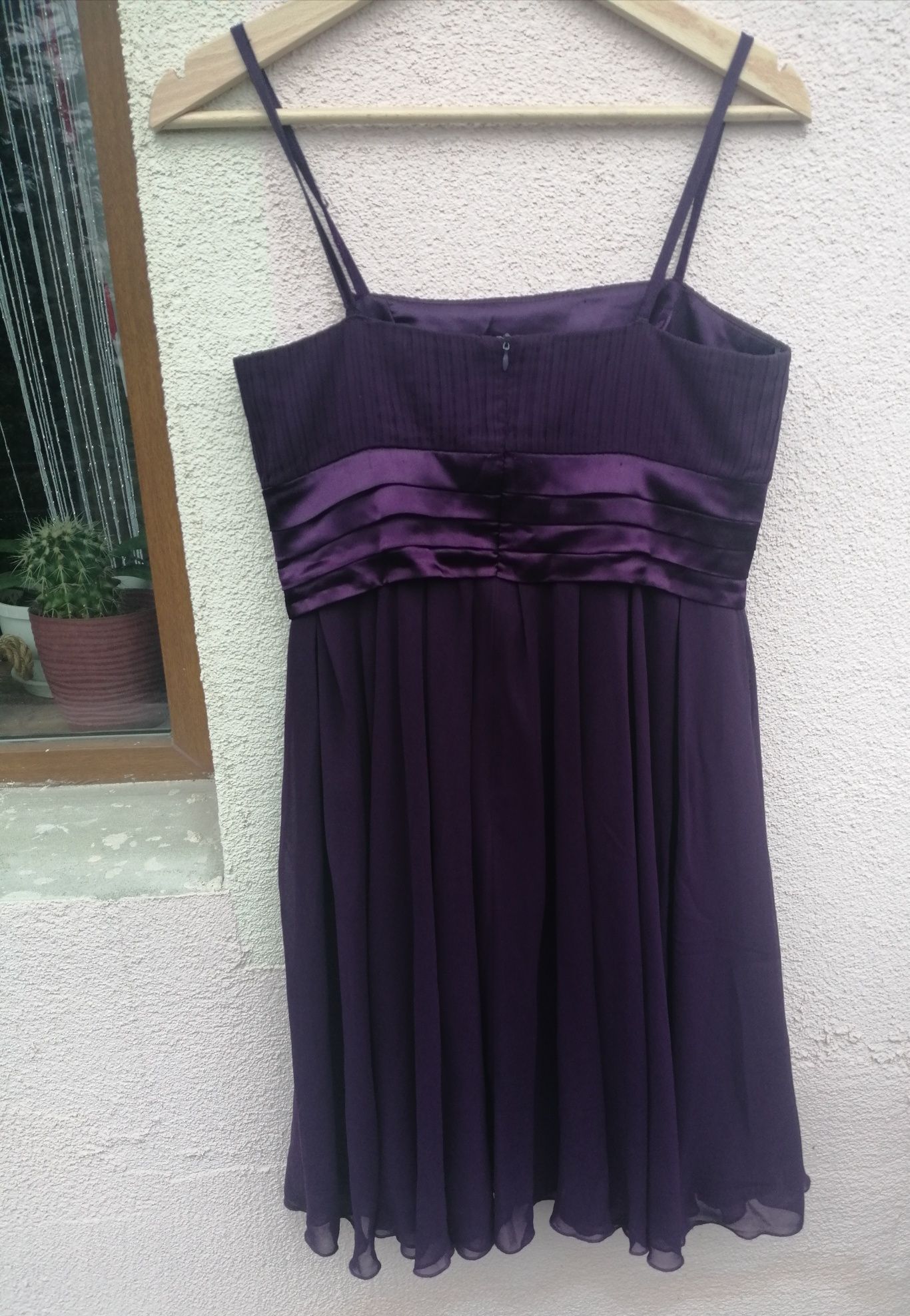 Fioletowa sukienka na ramiączkach rozmiar M