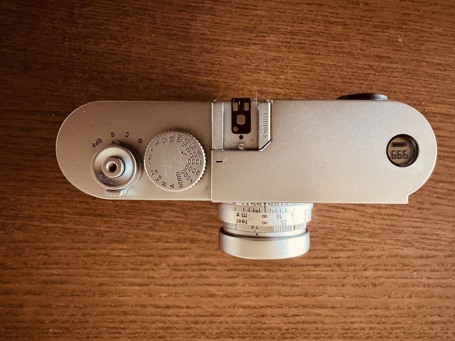 LEICA M8 em estado “mint”