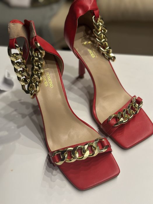 Босоніжки Bomond