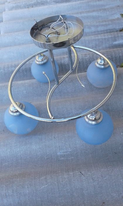 продам люстру(люстра)