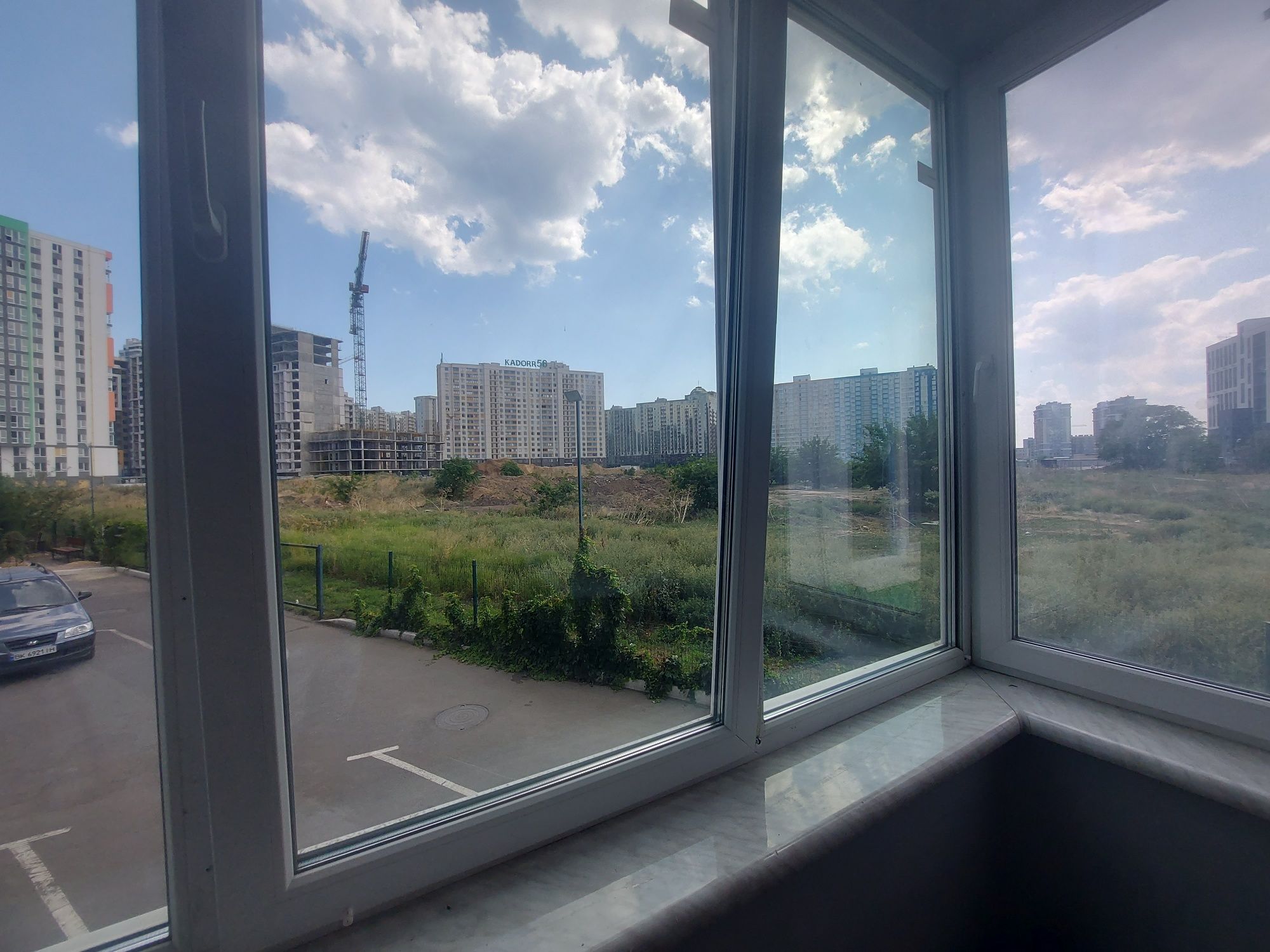 Сдам 1ком ЖК Вильямса/ Неб Сотни/ Эпицентр. 1эт. Лето или долгосрок