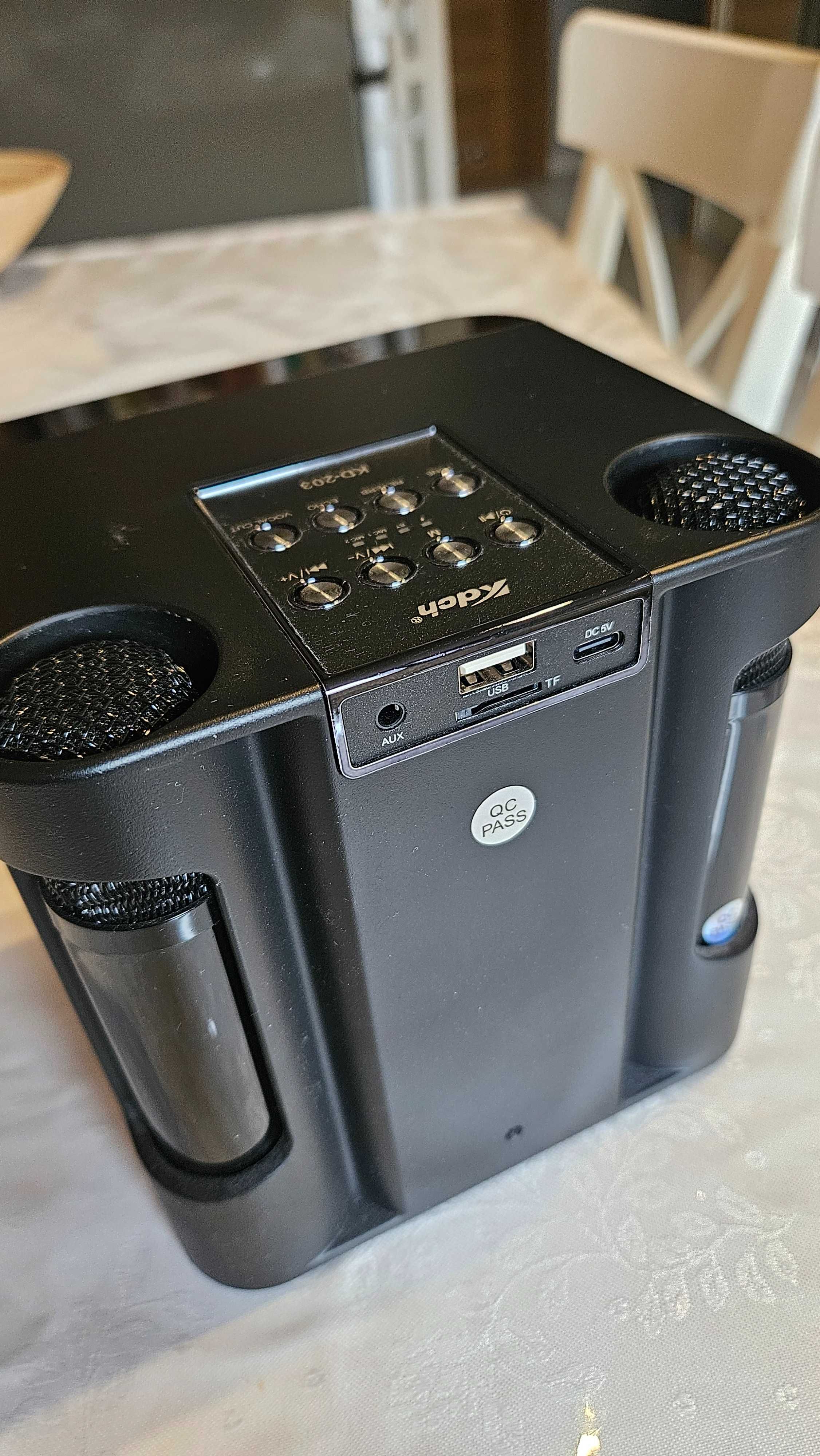 Karaoke – przenośny głośnik Bluetooth + 2 mikrofony