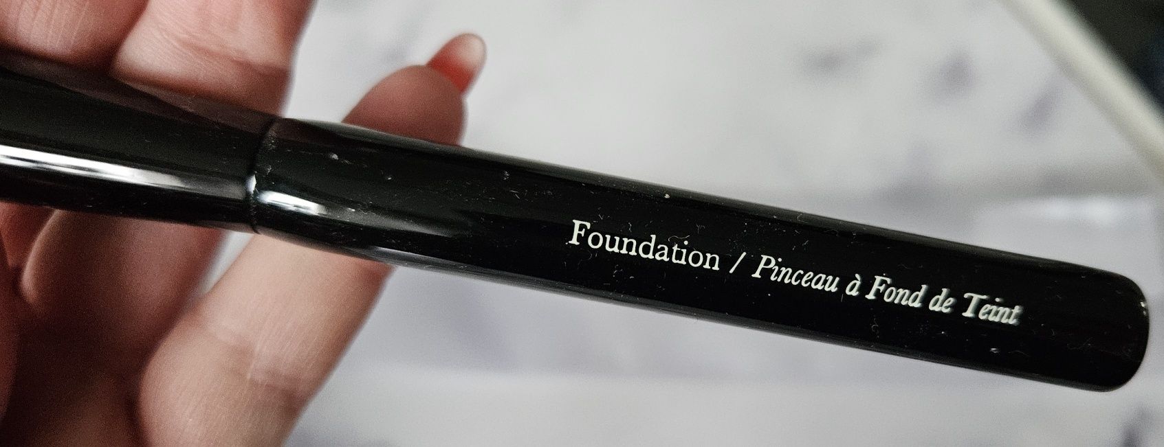 Pędzel do podkładu Illamasqa fondation nowy