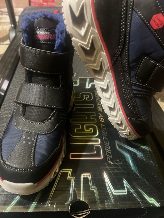 Buty zimowe skechers świecące