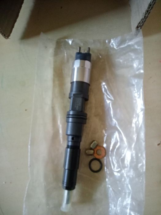 Wtryskiwacz DENSO RE516540 JOHN DEERE Nowy  Orygiał