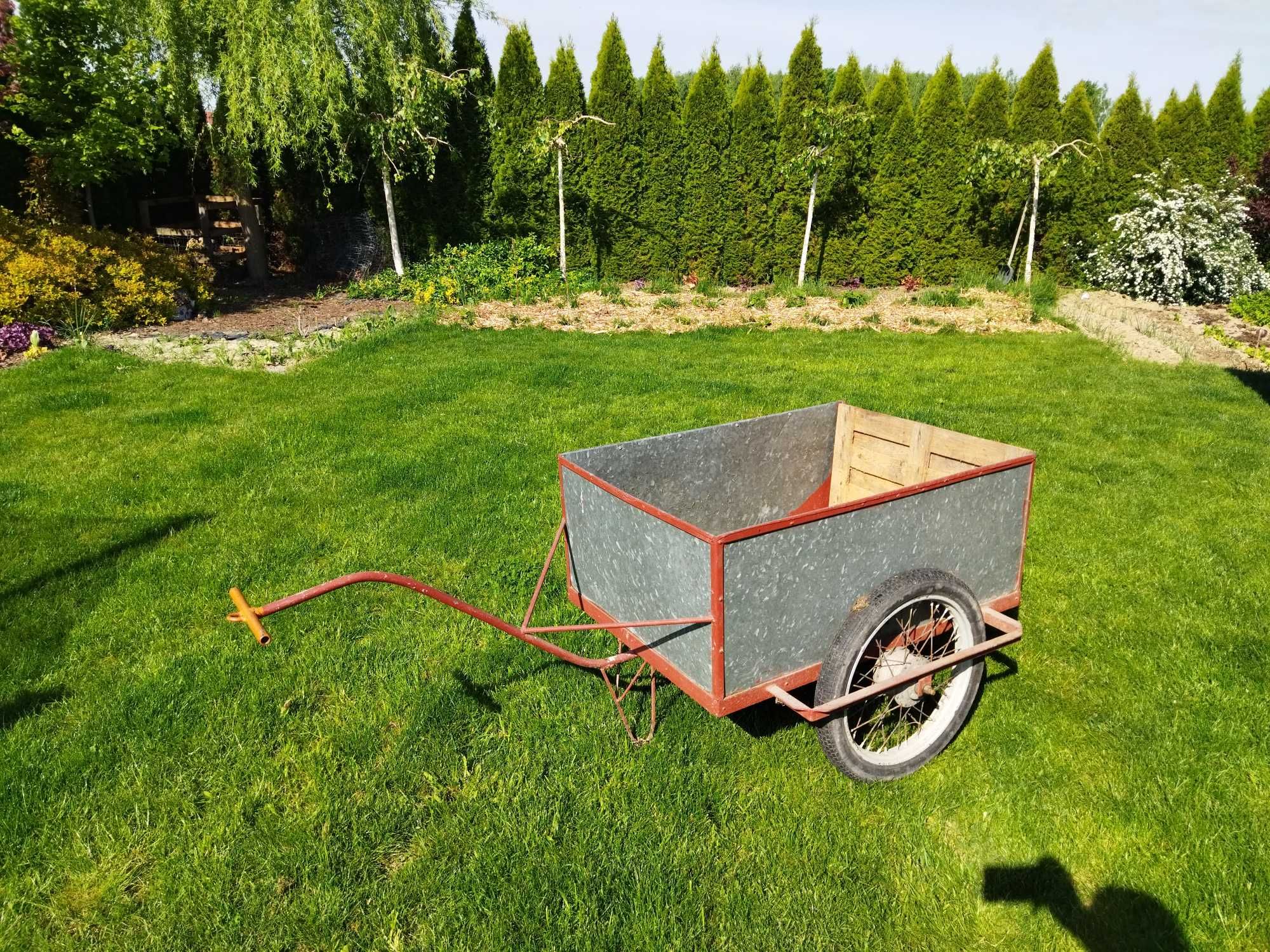 Wózek ogrodowy transportowy