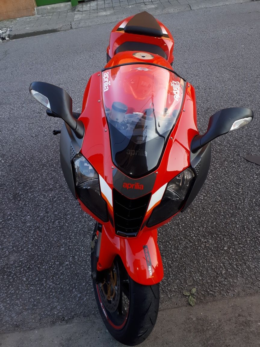 Aprillia RSV Mille R ano 2004