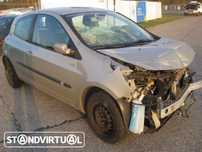 Renault Clio do ano de 2007 para peças