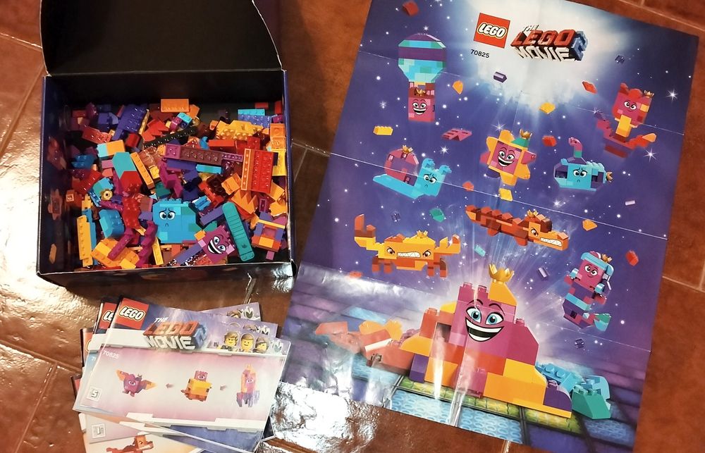 LEGO The LEGO Movie 2: A Caixa para Construir a Rainha Watevra! 70825