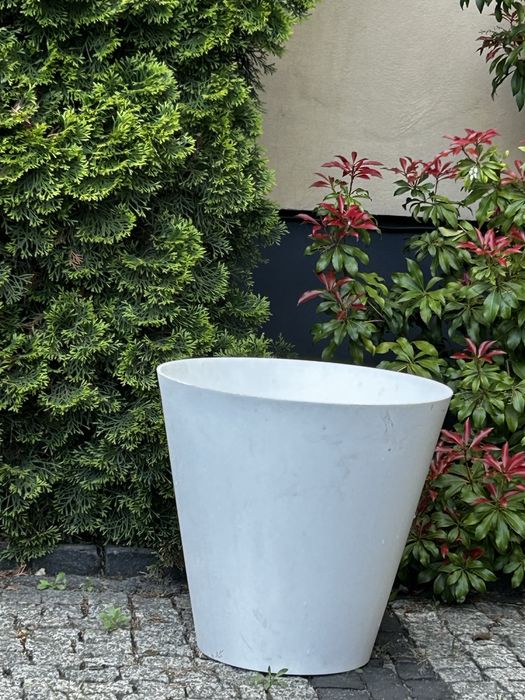 Duża Donica z tworzywa biala Katowice wys 37 cm srednica 39