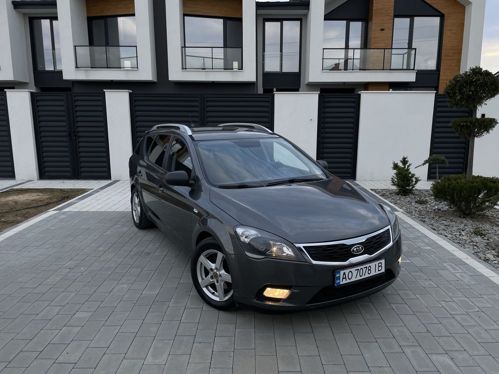 Kia Ceed 1.6 дизель 2011 рік